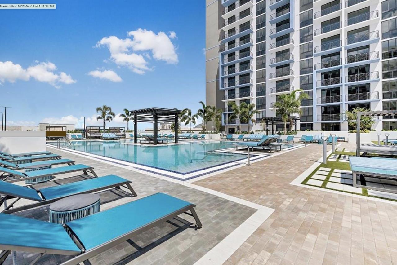 Downtown Doral, Florida. New Condo Style Resort. Exteriör bild